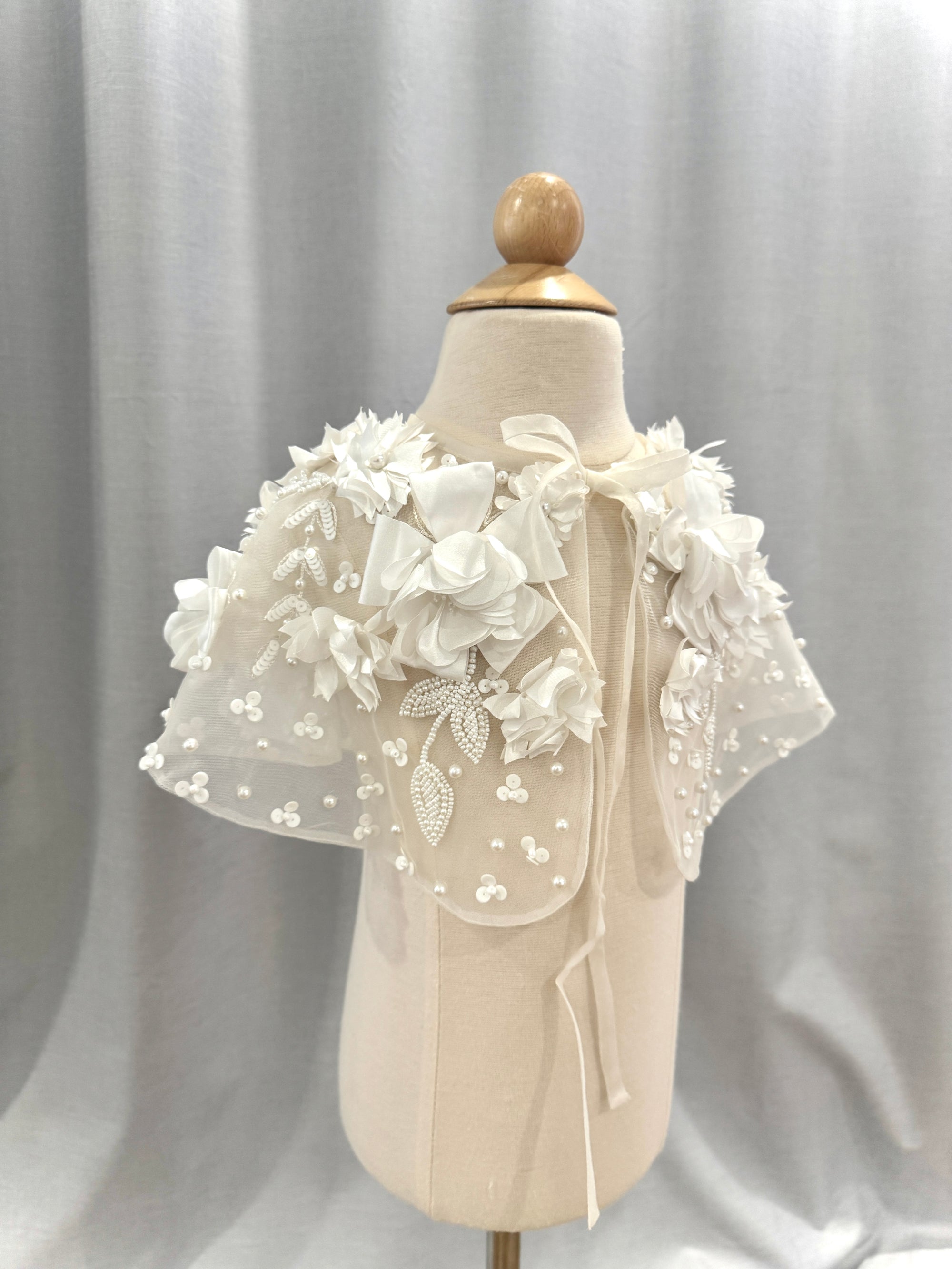 Capelet Short