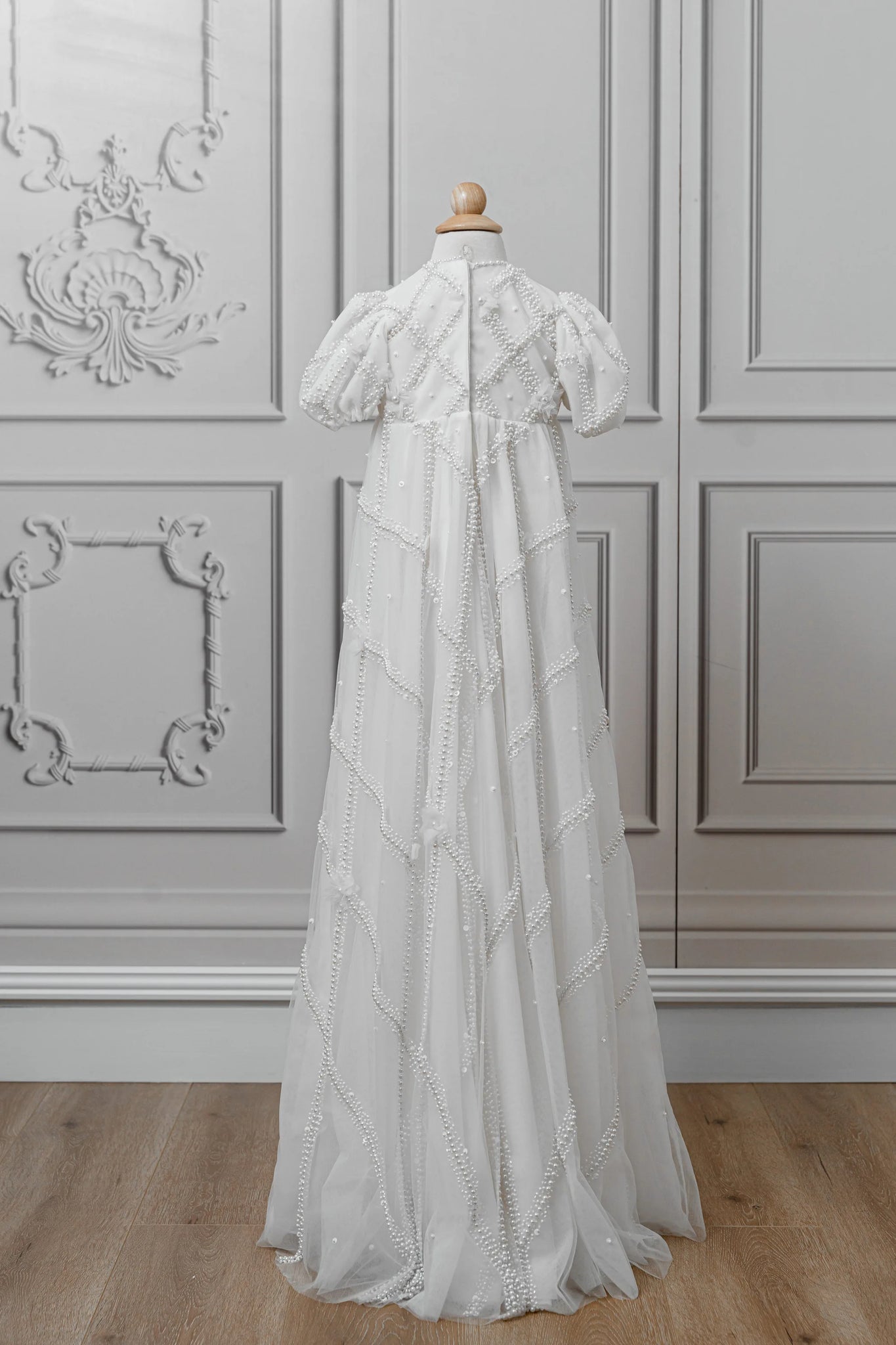 Needle and thread clearance daydreamers gown